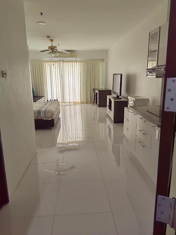 Joy Shop At View Talay 6 Apartment Pattaya Bagian luar foto